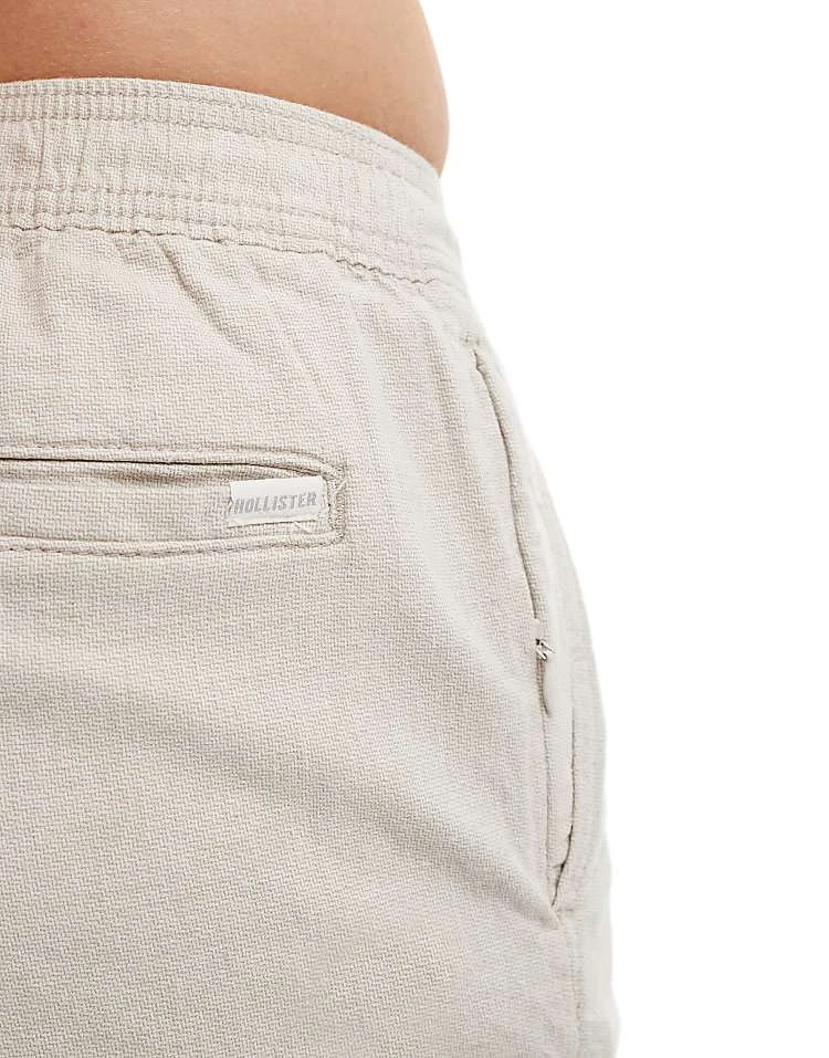 Hollister 7inch Texture Linen Shorts In Beige For Men - Image 4