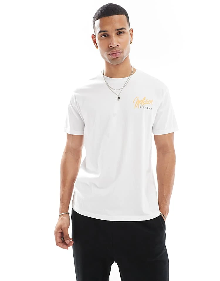 Hollister Racing Motif Back Detail T-shirt In White For Men - Image 4