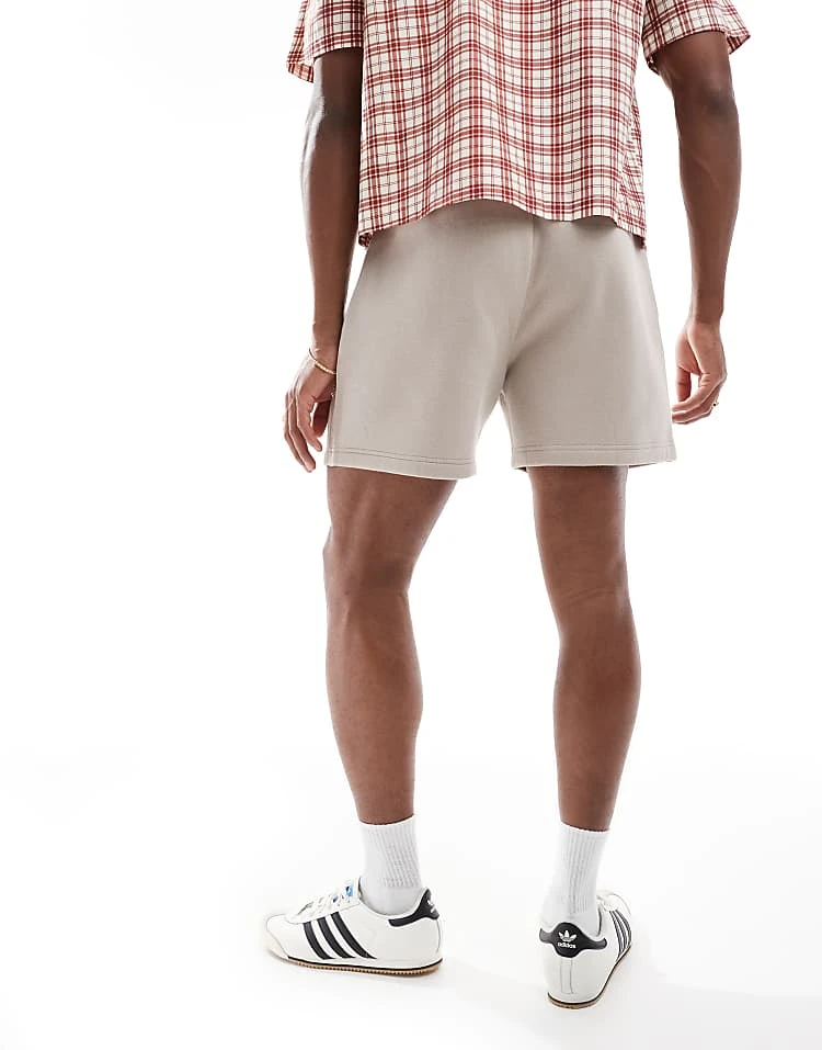 Hollister 8"" Loose Fleece Short In Beige For Men - Image 4