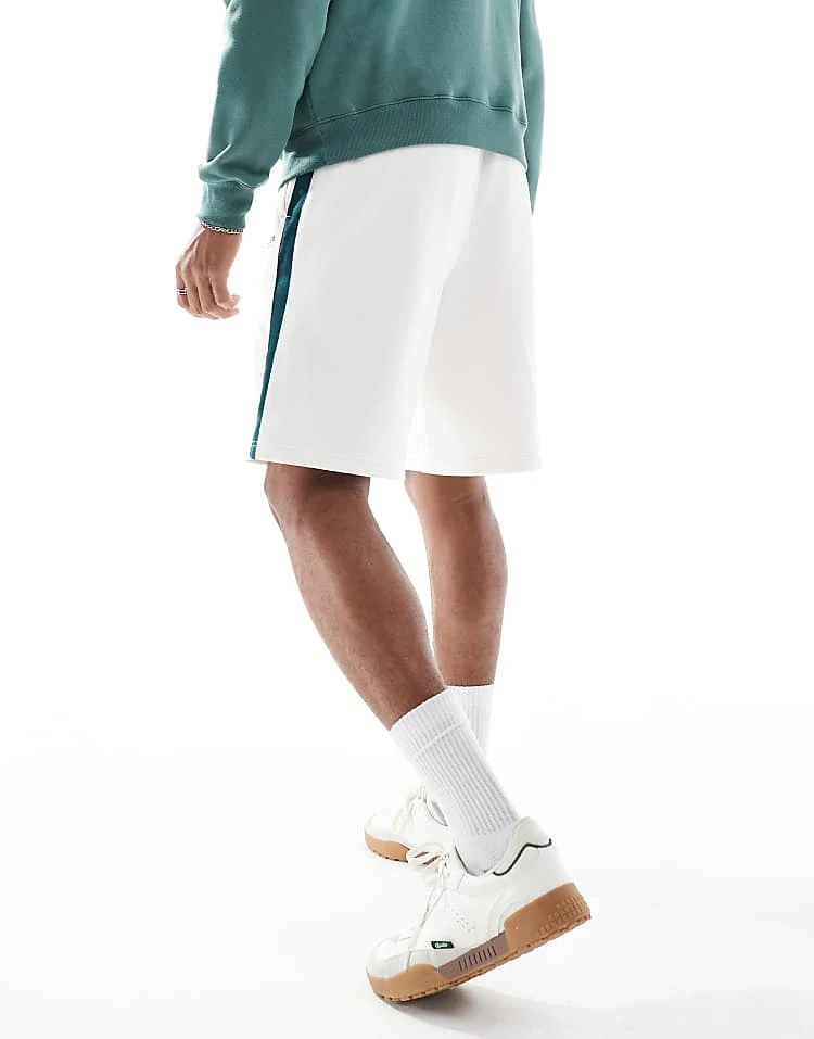 Hollister Loose Varsity Logo Short With Side Stripe In Beige For Men - Image 3