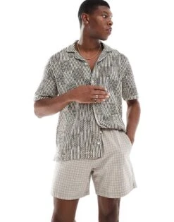 Hollister Textured Linen Short In Beige For Men