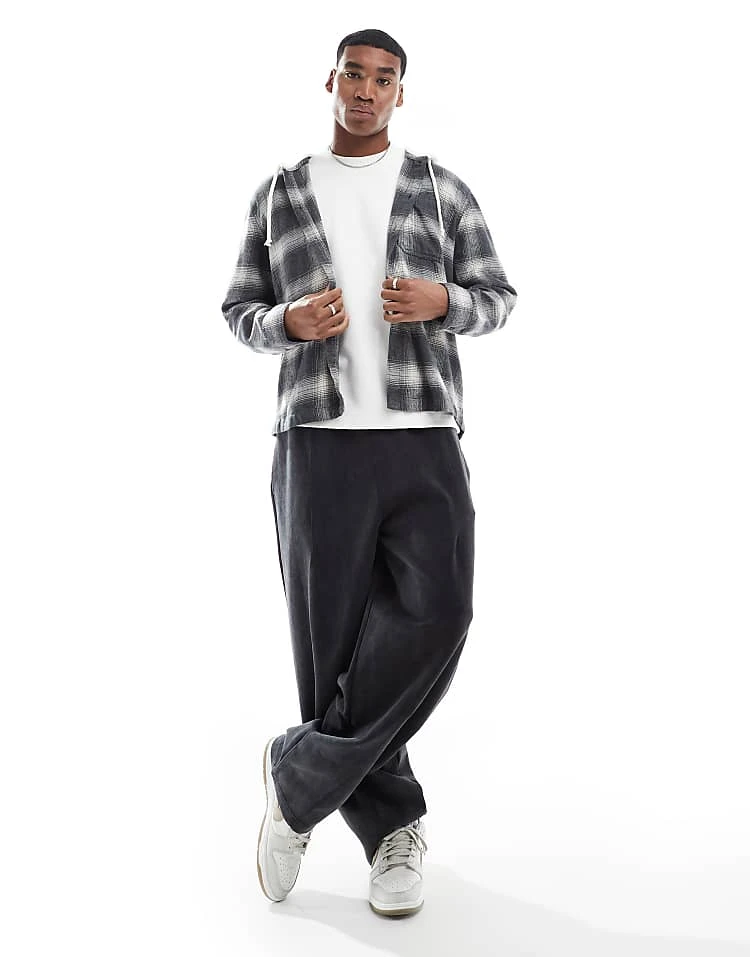 Hollister Long Sleeve Hooded Flannel Shirt In Grey Check Print For Men - Image 2